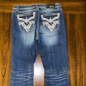 NWOT GRACE IN LA Women’s Embroidered Bootcut Easy Fit Jeans 31